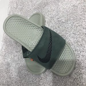 | Nike | Benassi Leather Suede Slides Women’s 8